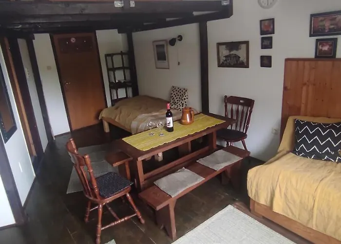 Bele Staze 84, Tavance, *