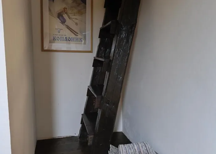 Bele Staze 84, Tavance, *